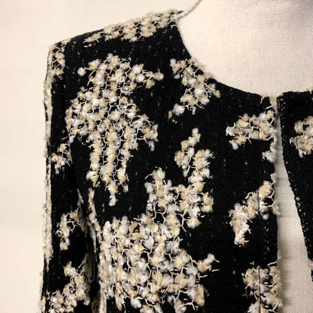 St John Floral Blossom Textured Knit Open Jacket - Picture 5 of 8